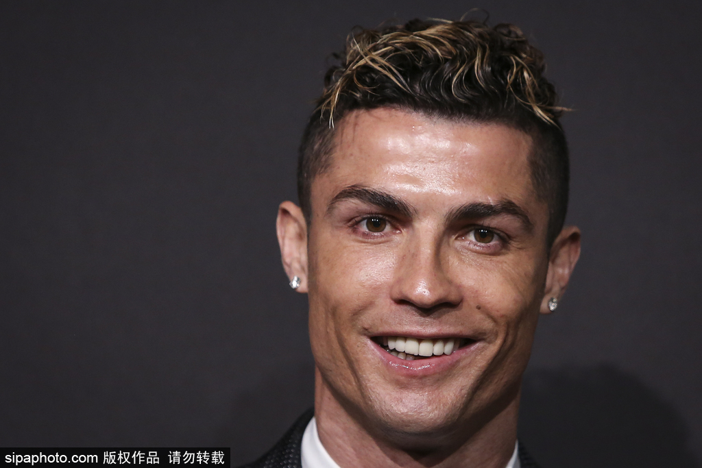 古利特：意甲仅国米有机会赢欧冠；尤文过去很强但如今很挣扎（古利特：意甲问鼎欧冠只看国米；尤文昔日强势如今挣扎）