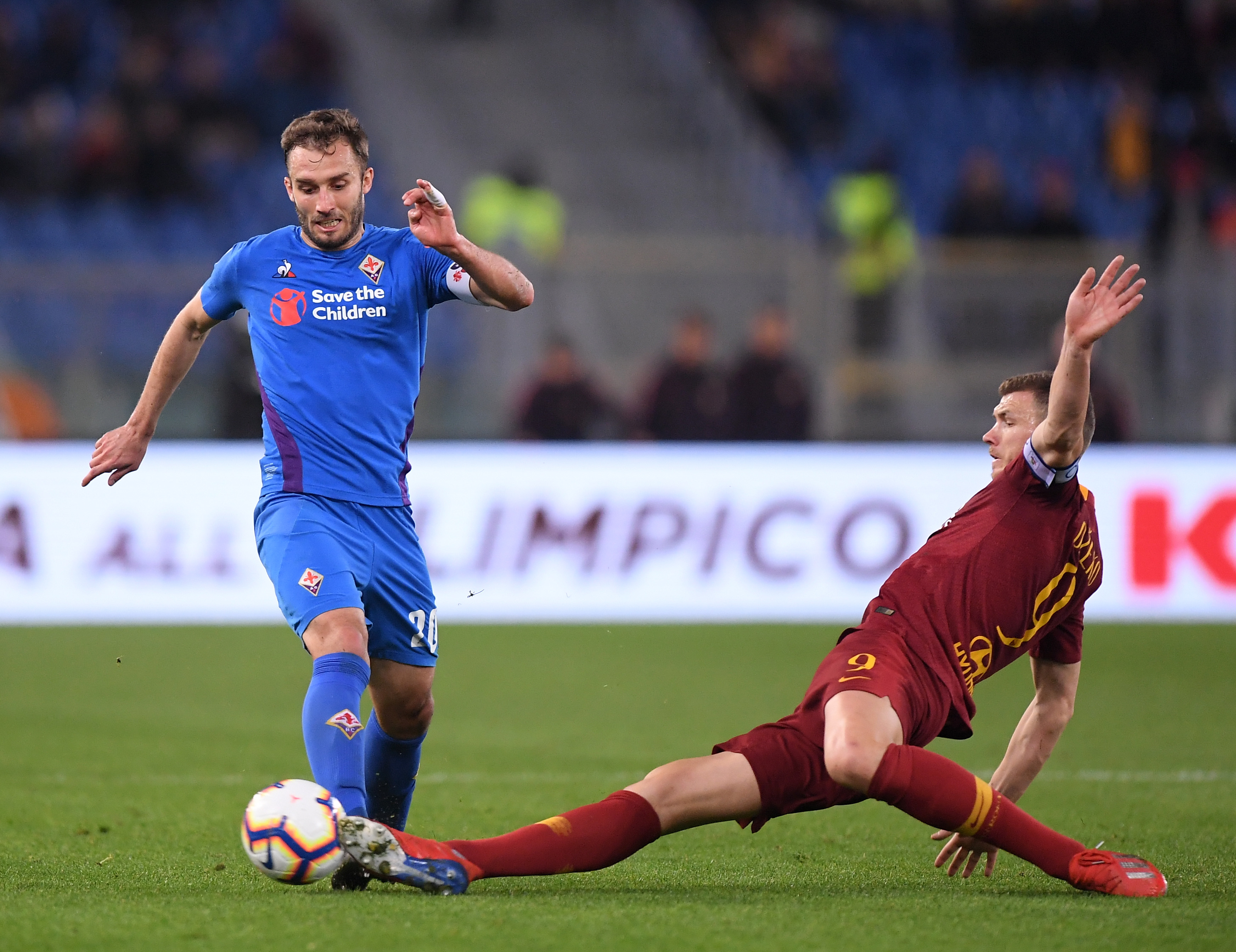 狼队 俯冲英冠Poor Wolf ☠️Carto...（狼队急坠英冠边缘 可怜的狼 ☠️）