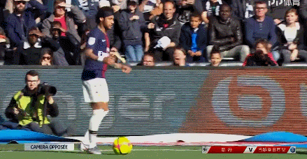 武里南联外援：每名队友都表现得非常出色，我们晋级机会很大（武里南联外援称队友集体发挥出色：晋级前景光明）