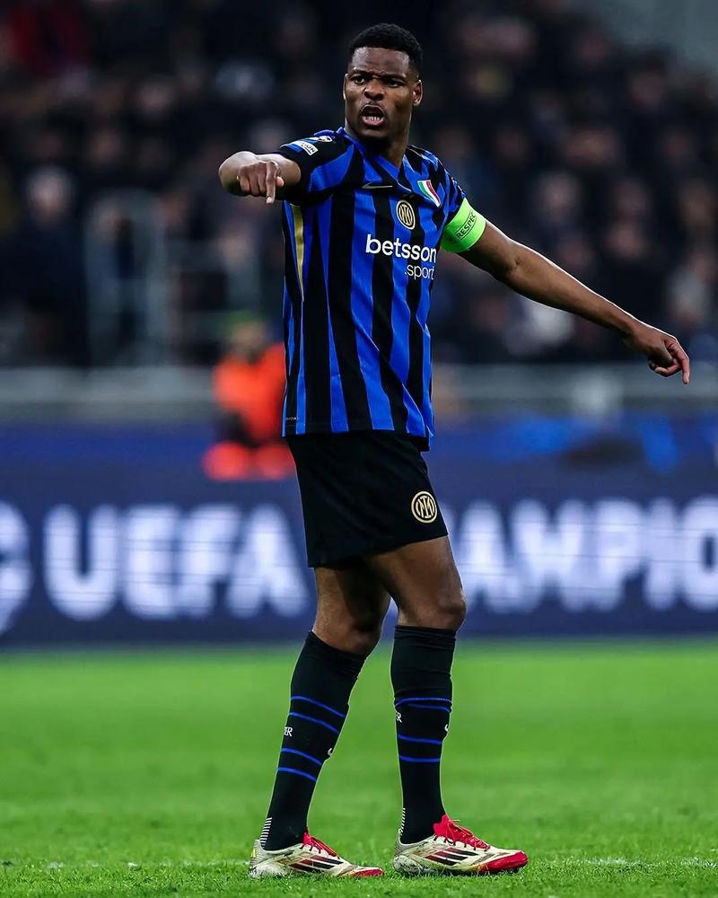 美记爆料：东契奇近期曾向湖人询问能否从雄鹿交易到字母哥