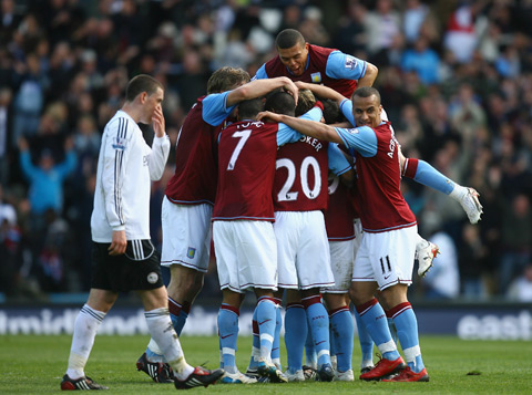 特德斯科：德布劳内能发现其他人发现不了的空当，并传出好球（特德斯科称德布劳内能洞察他人难寻的空当并送出精妙传球）