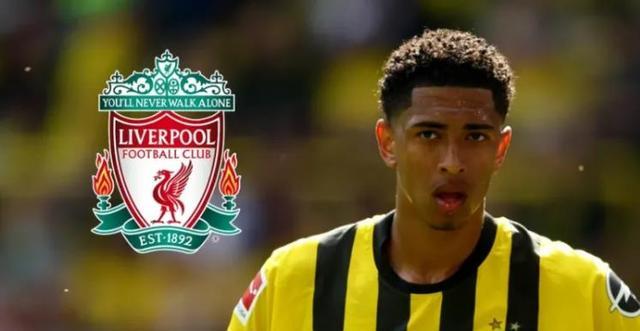 梅婷一家四口前往伯纳乌观战皇马vs尤文，女儿表示看完有点困（梅婷一家四口现身伯纳乌观战皇马对尤文，女儿称看完有点困）