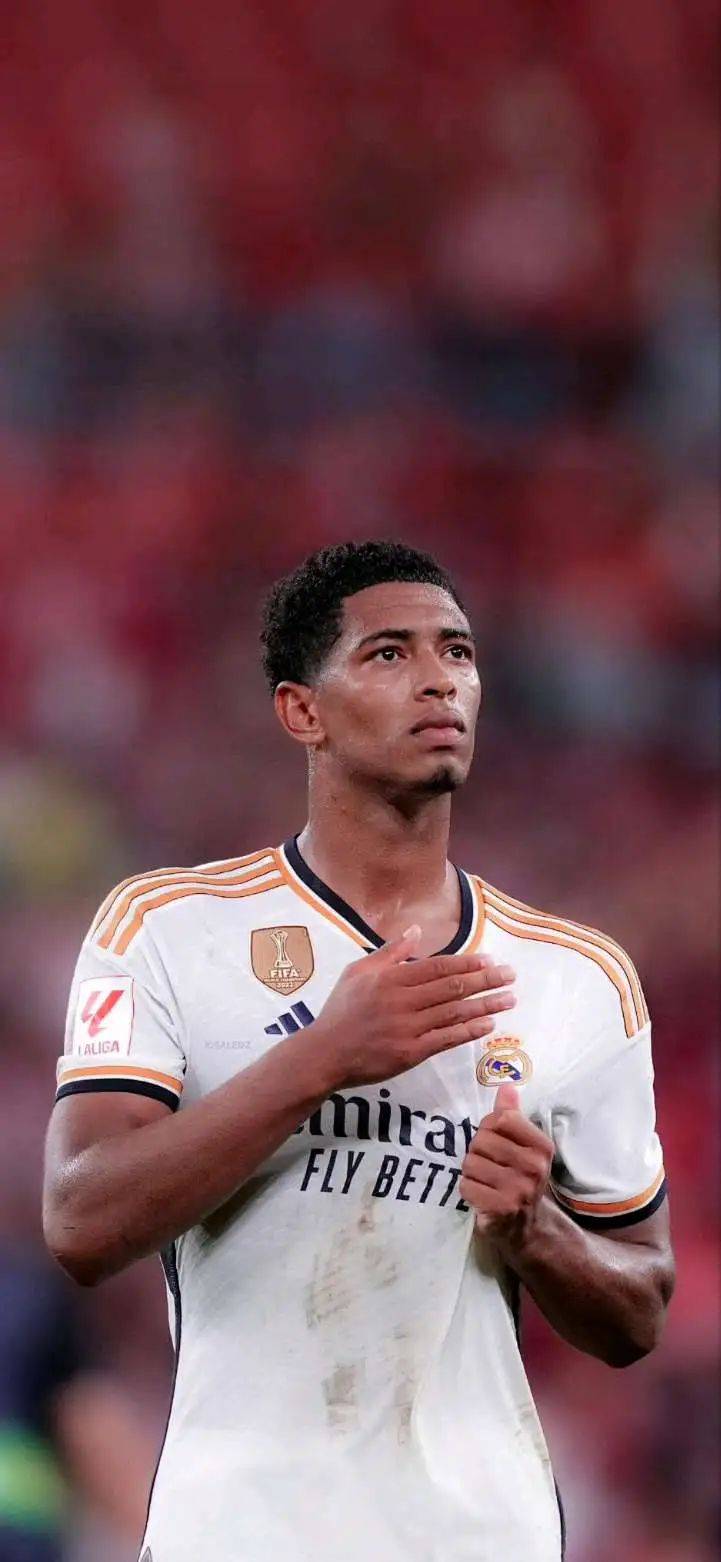 巴尔吉闪耀维拉马林，精彩进球与助攻助巴萨逆转贝蒂斯（巴尔吉维拉马林一传一射，助巴萨逆转战胜贝蒂斯）