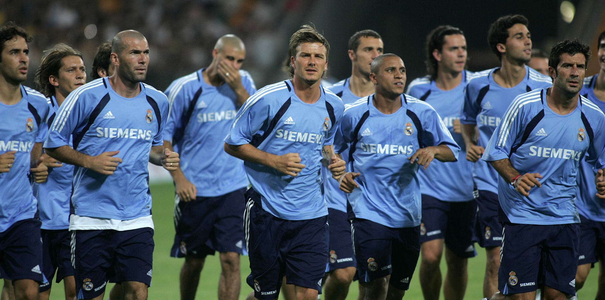 炸鱼来了，比朔夫戴帽、卡尔双响助德国U21队6-0大胜（德国U21 6-0大胜：比朔夫上演帽子戏法，卡尔梅开二度）