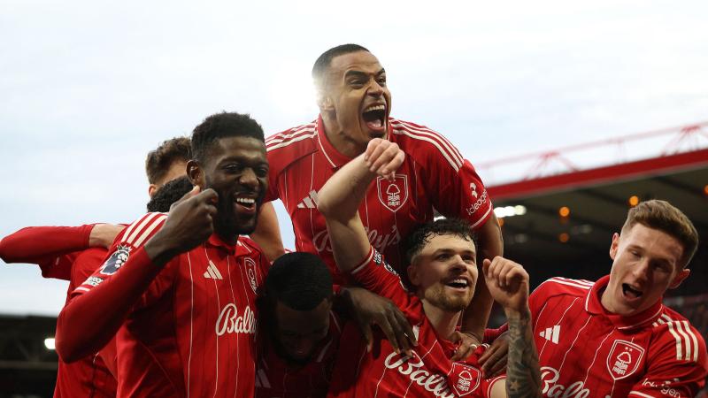 高尔夫女子中巡收官 石昱莉赢个人首冠 王梓萱成就赛季奖金王（高尔夫女子中巡赛季收官：石昱莉夺生涯首冠，王梓萱加冕年度奖金王）