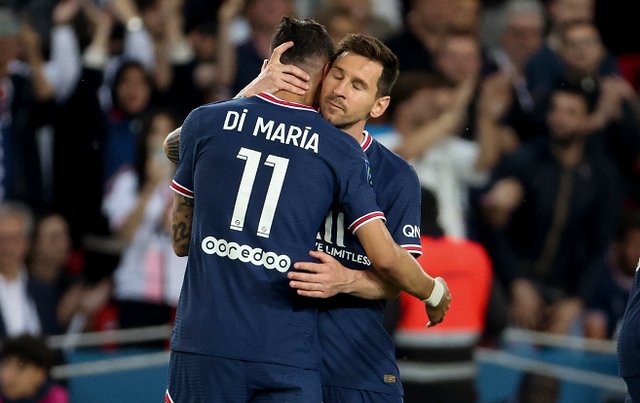 瓦科拿最佳不得人心？鲁谜怒斥名记：不投票自己人，却投泰山苦主（瓦科当选最佳遭质疑？鲁谜怒批名记：弃投自家人却力挺泰山苦主）