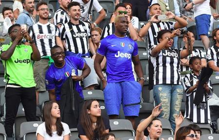 勇士外围防守漏洞明显（勇士外线防守破绽频出）