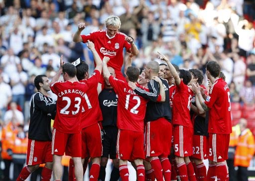 阿隆索暴怒！弗兰-加西亚一分钟两黄染红（弗兰-加西亚一分钟连吃两黄被罚下，阿隆索怒不可遏）