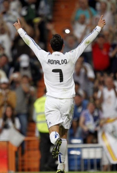 王燊超：只要我还能跑得动，还能做出贡献，我就会奉献出全部（王燊超：只要还能奔跑并贡献价值，我就会倾尽全力）