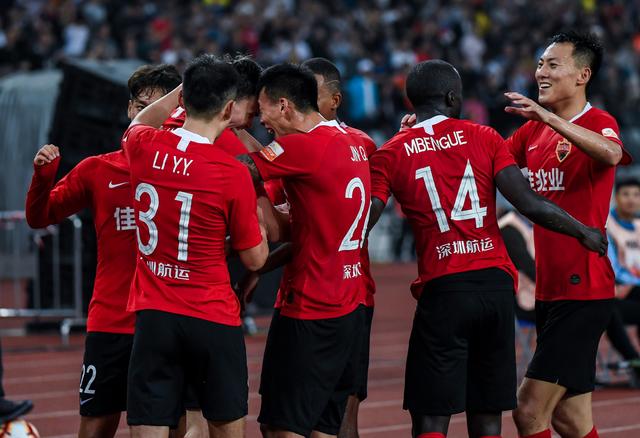 亲兄弟明算账,谁打得好谁上（兄弟归兄弟，账要算清，凭实力上场）