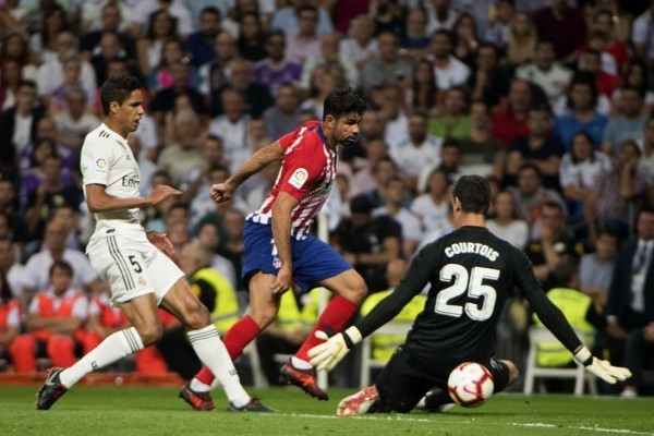 CBA：福建队绝杀北控 球迷沸腾（CBA：福建压哨击败北控，全场球迷沸腾）