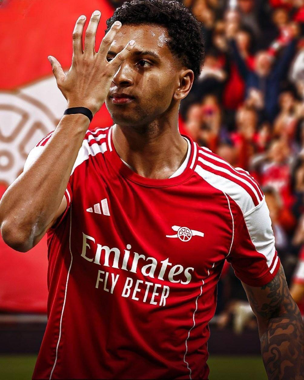 14场0球！全队最低分！皇马1.5亿巨星已59天没进球 向对手竖3手指（59天颗粒无收！14战零进球+队内最低分，皇马1.5亿巨星当面对手比出三指）